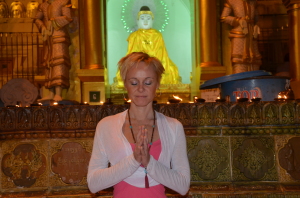 prayer Shwedagon